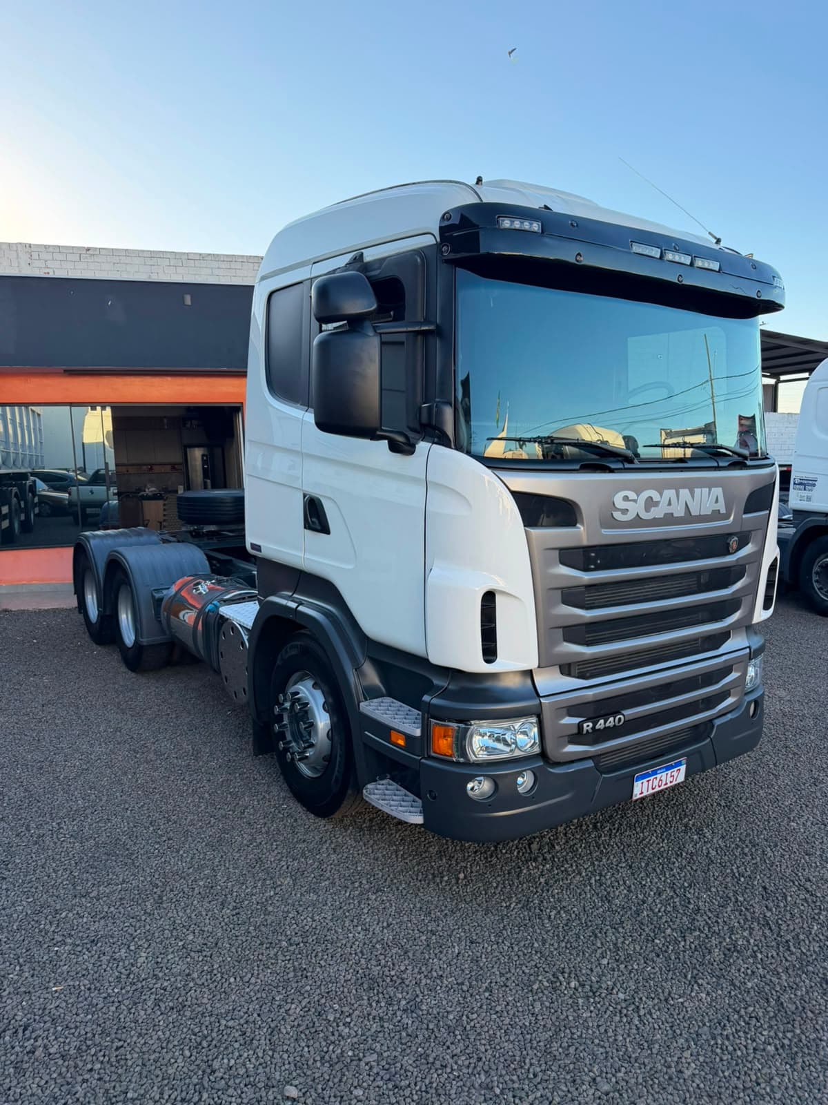 Scania R-440 A 6x4